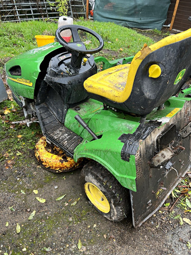 John deere ride petrol lawn - deere,
