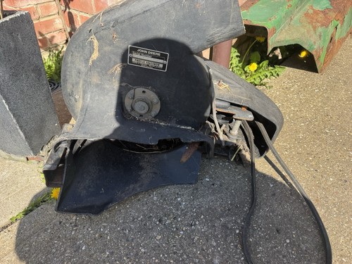 John deere ride mower - deere,