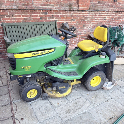 John deere x300r petrol - deere,