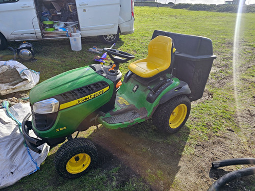 John deere x165 - petrol, ride-on