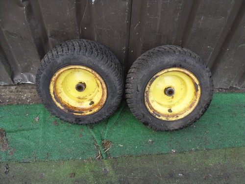John deere x320 - john,